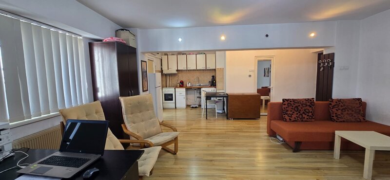 Calea Calarasi bloc mixt gars. cu 2 balcoane